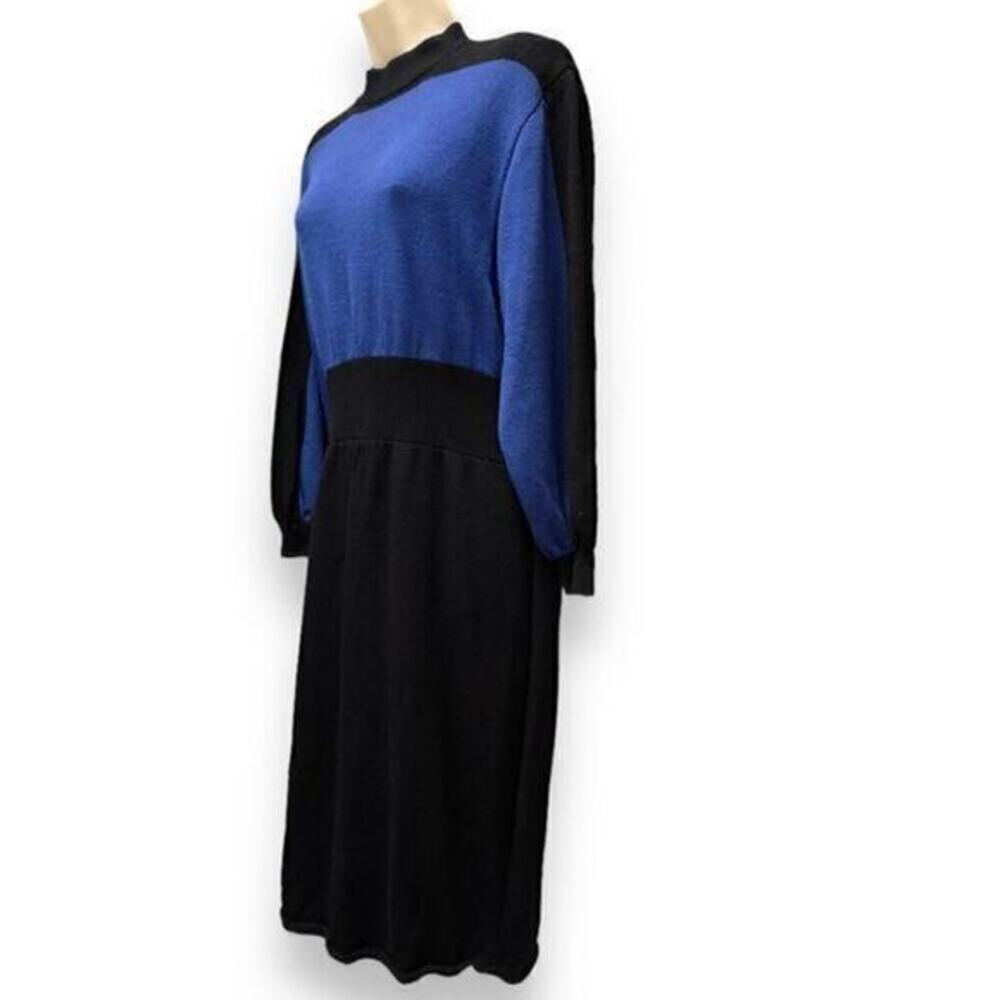 Vintage St. John by Marie Gray Santana Knit Dress 1990s Colorblock Blue & Black